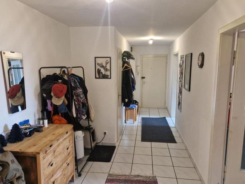 3 Zimmer, KDB, Balkon, 85 qm