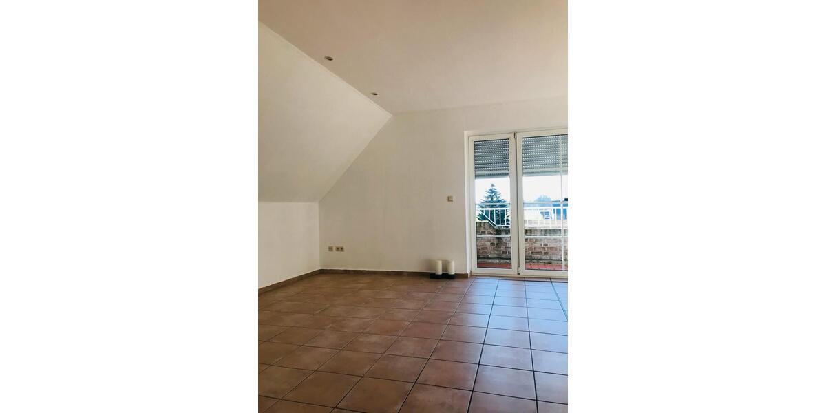Dachgeschoßwohnung Dömitz - 3 Zimmer, 79 m&sup2;, 480&euro; | Angebot:25893430