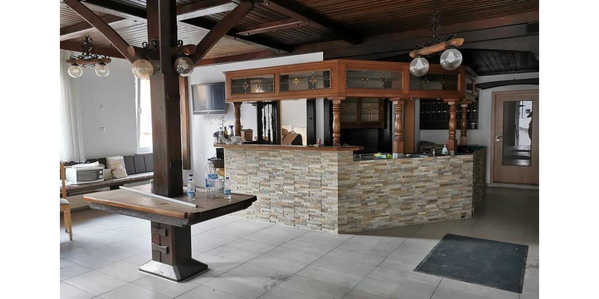 Gastronomie im Zentrum von DETTINGEN ERMS zimmer