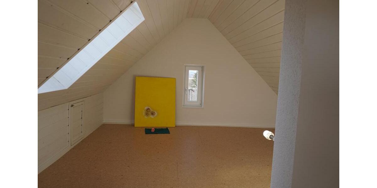 Dachgeschoßwohnung Altenstadt - 5 Zimmer, 160 m&sup2;, 1.388&euro; | Angebot:24862162