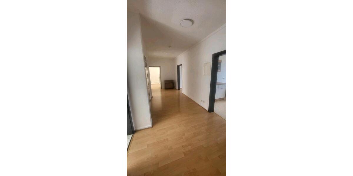 Schöne 4-Zimmer-Wohnung in der Gabelsbergerstraße 4 zimmer