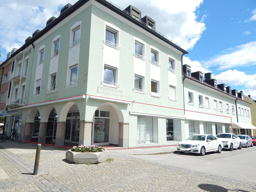 Gewerbeflächen in bester Lager, in der Fußgängerzone von 83395 Freilassing - frei ab sofort zimmer