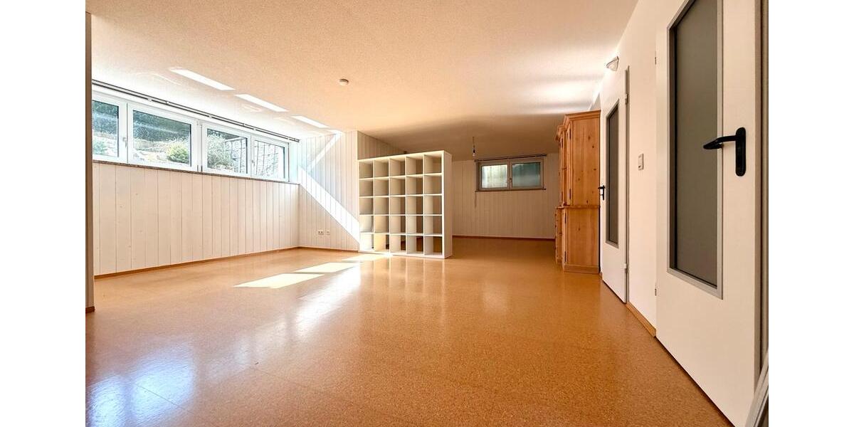 Etagenwohnung Günzburg - 2 Zimmer, 100 m&sup2;, 875&euro; | Angebot:26609495