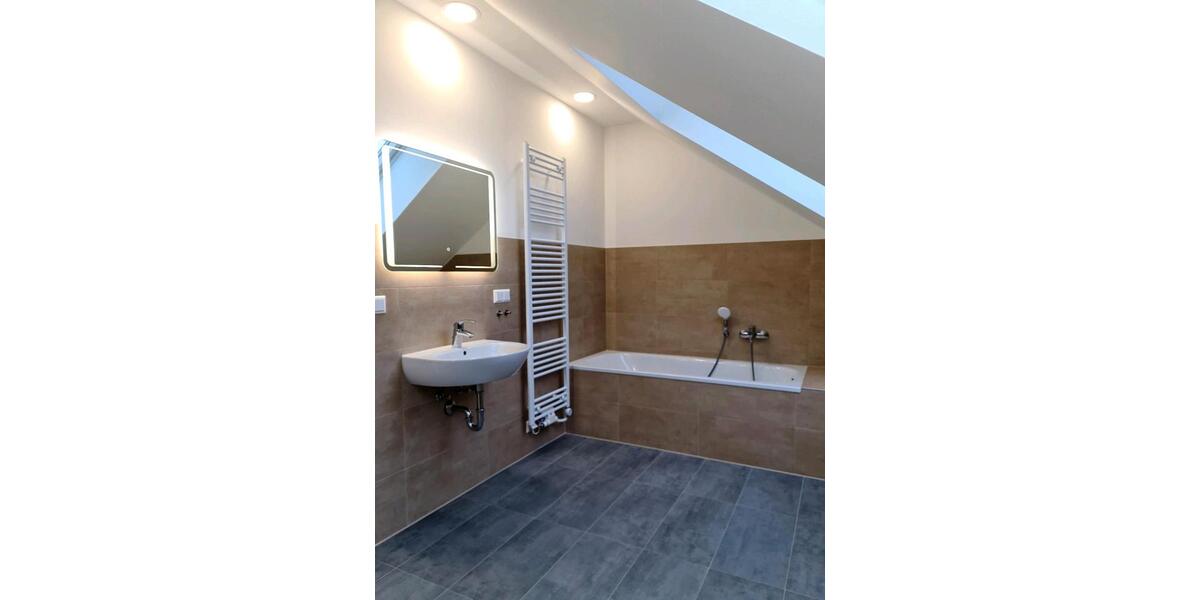 Dachgeschoßwohnung Wandlitz - 1 Zimmer, 54 m&sup2;, 732&euro; | Angebot:26148243