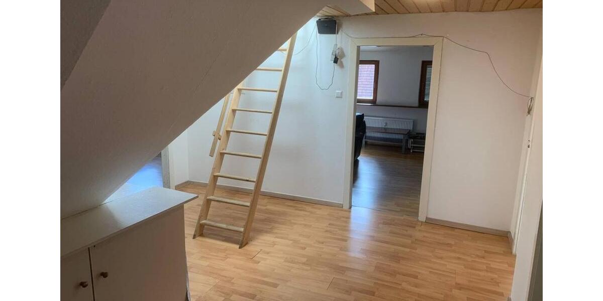 Dachgeschoßwohnung Eutingen im Gäu - 4 Zimmer, 85 m&sup2;, 627&euro; | Angebot:24178312