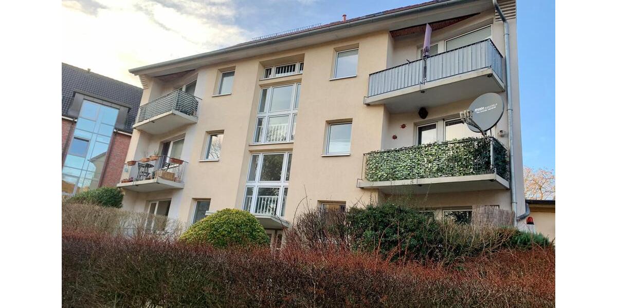 Dachgeschoßwohnung Hamburg Wandsbek - 3 Zimmer, 65 m&sup2;, 723&euro; | Angebot:26041500