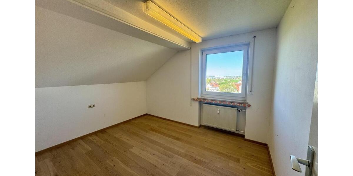 Dachgeschoßwohnung Bad Wörishofen - 3.5 Zimmer, 85 m&sup2;, 850&euro; | Angebot:26285318