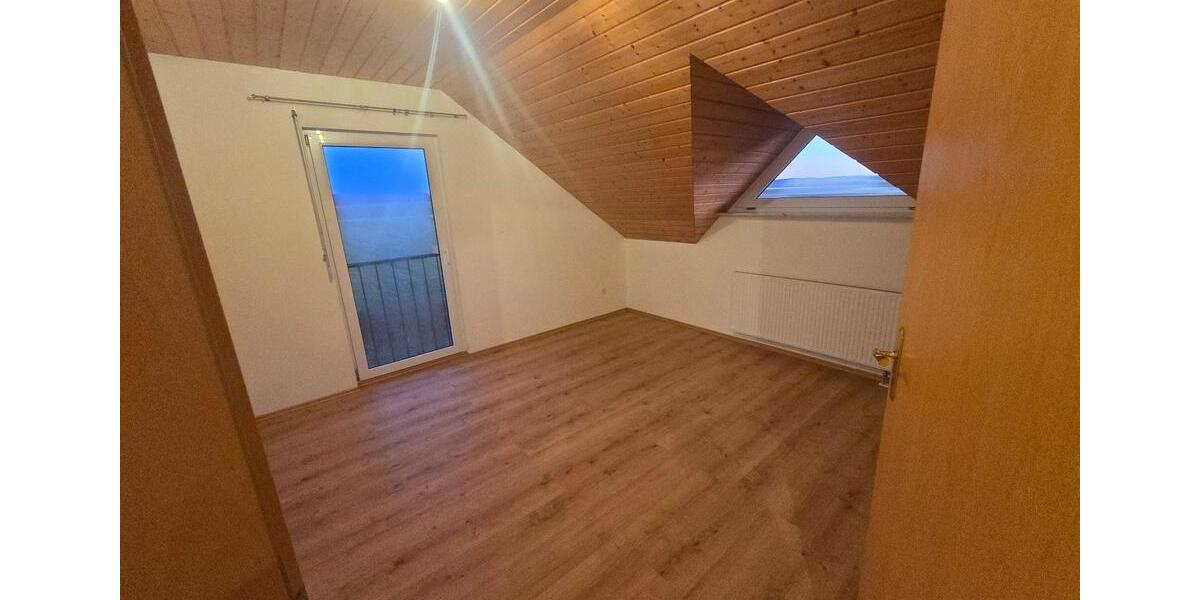 Einfamilienhaus Kettershausen - 11 Zimmer, 132 m&sup2;, 1.400&euro; | Angebot:24898724