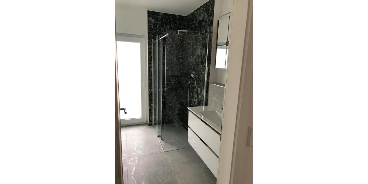 Doppelhaushälfte Nieder-Olm Olm - 5.5 Zimmer, 193 m&sup2;, 3.050&euro; | Angebot:25103577