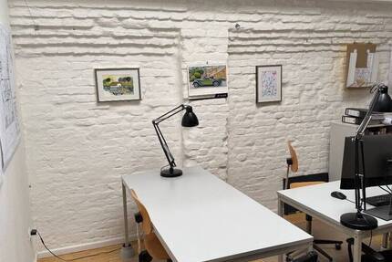 Ein Arbeitsplatz in altem Fabrikgebäude mitten in Berlin-Moabit - All-in-Miete
