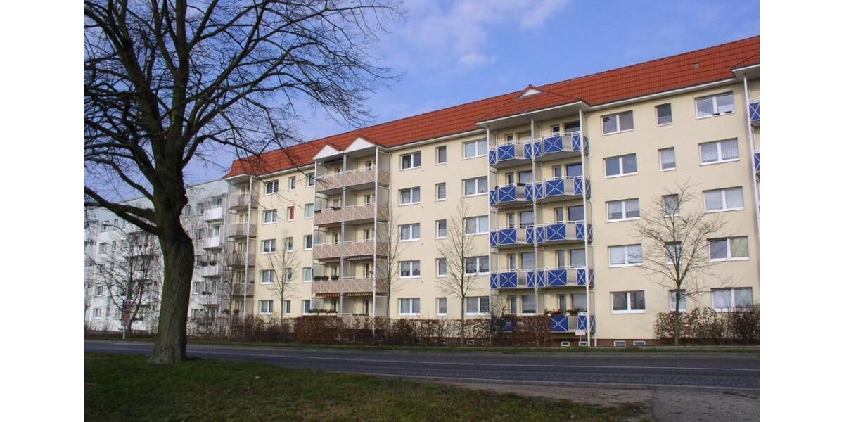 Etagenwohnung Waren (Müritz) - 3 Zimmer, 64 m&sup2;, 383&euro; | Angebot:26261633