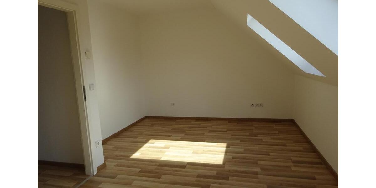 Reihenhaus Delitzsch - 5 Zimmer, 142 m&sup2;, 1.399&euro; | Angebot:26129553