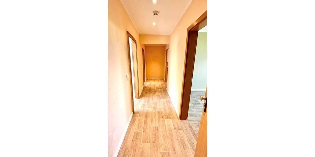 Etagenwohnung Schwerin Mueßer Holz - 3 Zimmer, 57 m&sup2;, 350&euro; | Angebot:26291224