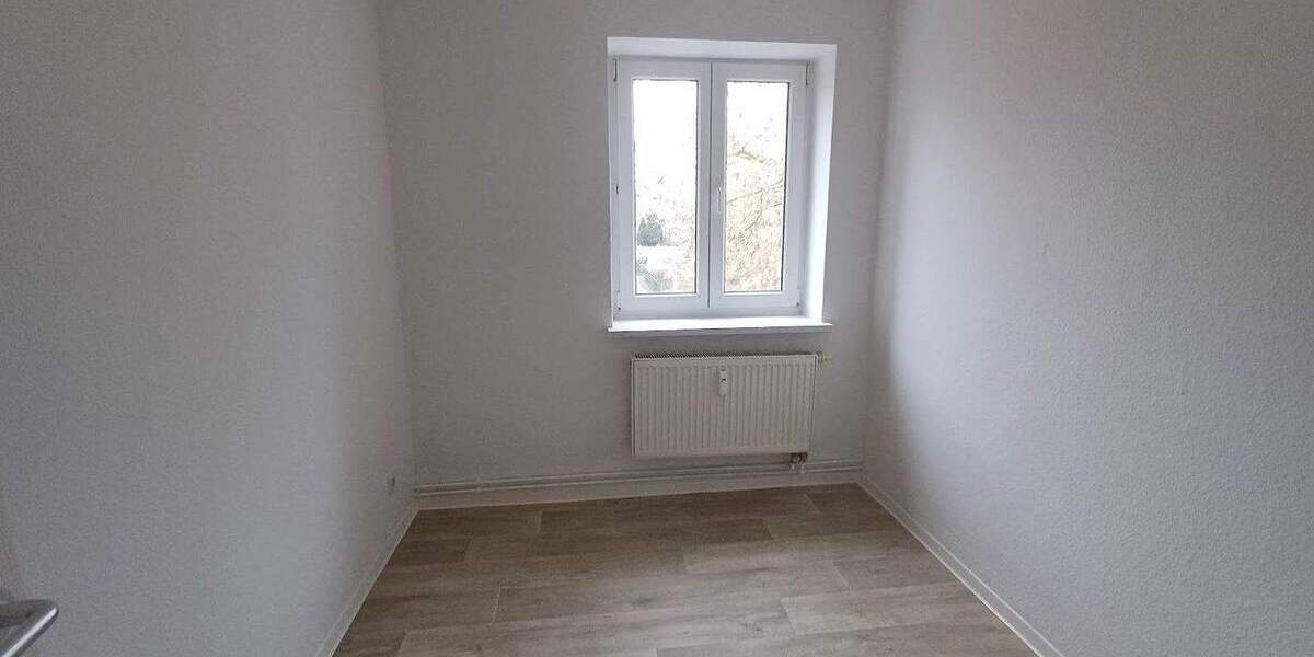Etagenwohnung Merseburg - 3 Zimmer, 50 m&sup2;, 325&euro; | Angebot:26017588