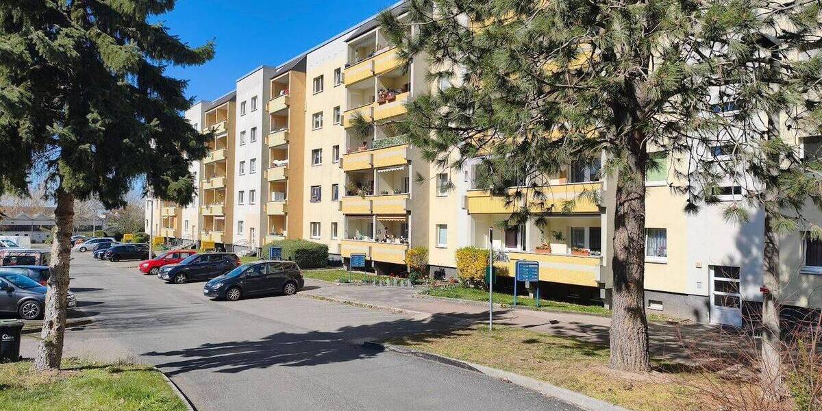 Etagenwohnung Bad Lausick - 4 Zimmer, 82 m&sup2;, 451&euro; | Angebot:26344202