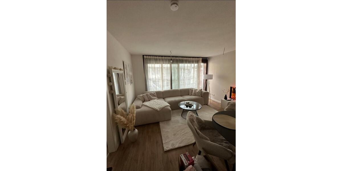 Helle 2- Zimmer Wohnung, zentral und ruhig zur Miete zimmer