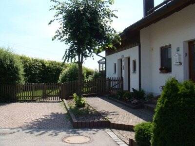 Etagenwohnung Bad Birnbach Asenham - 4 Zimmer, 140 m&sup2;, 998&euro; | Angebot:25733469