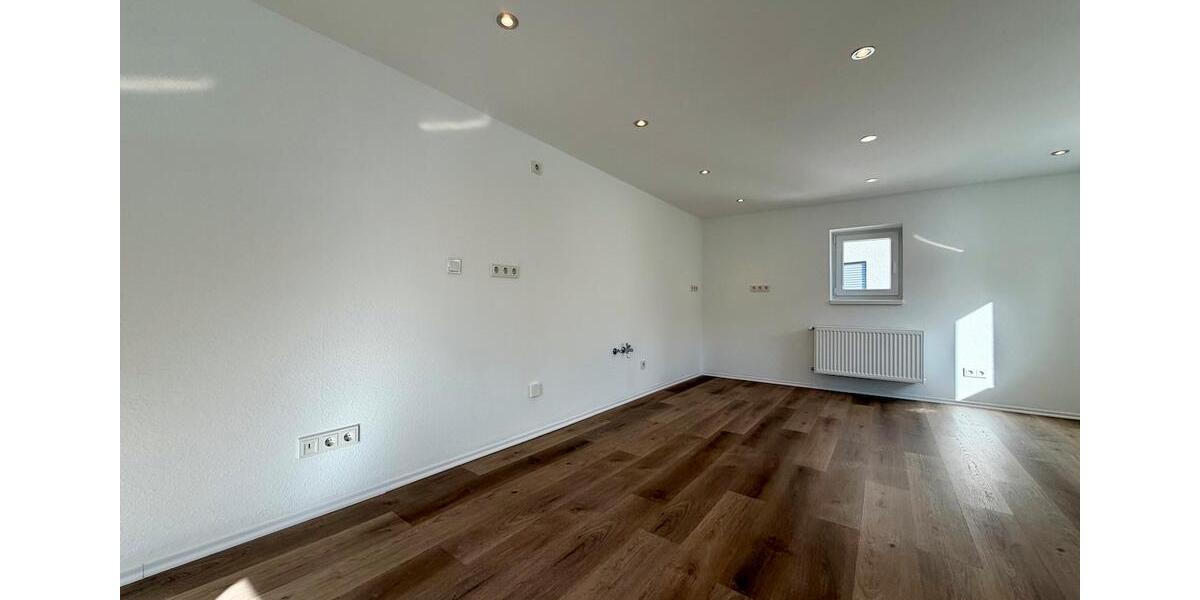 Etagenwohnung Siegen Kaan-Marienborn - 5 Zimmer, 122 m&sup2;, 1.000&euro; | Angebot:26005610
