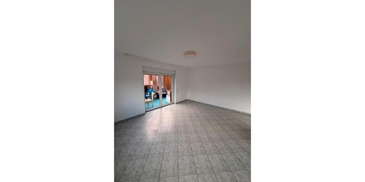 Etagenwohnung Wahrenholz - 3 Zimmer, 90 m&sup2;, 750&euro; | Angebot:26534859