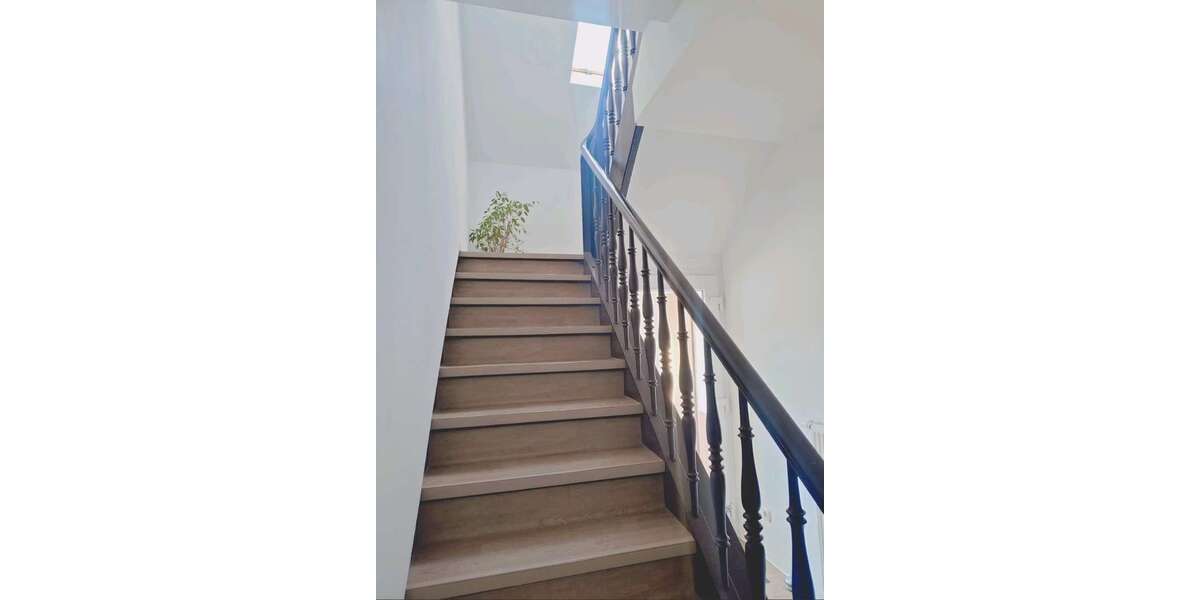 Etagenwohnung Arnstadt - 2 Zimmer, 74 m&sup2;, 770&euro; | Angebot:27033389