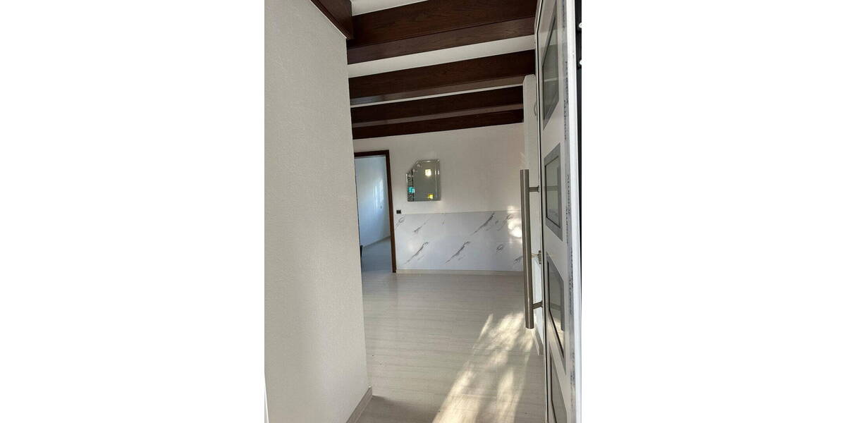Etagenwohnung Uhingen - 4 Zimmer, 130 m&sup2;, 1.400&euro; | Angebot:26237436