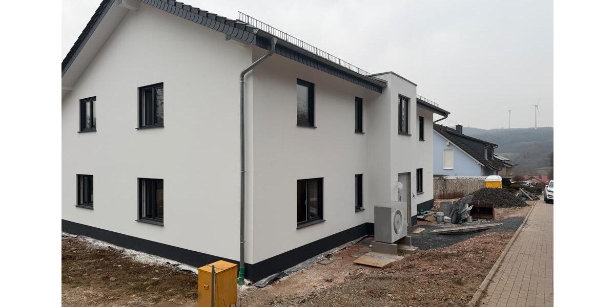 Erdgeschoßwohnung Schlüchtern - 3 Zimmer, 94 m&sup2;, 1.350&euro; | Angebot:24888612