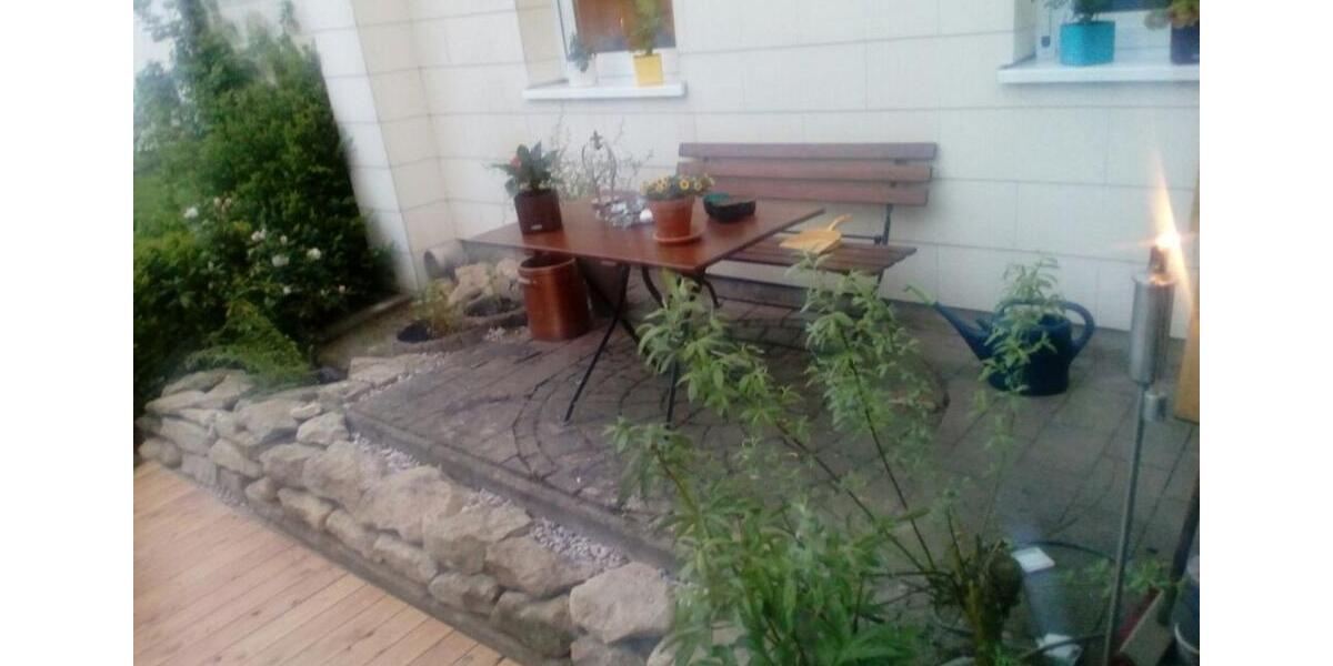 Erdgeschoßwohnung Eschershausen - 4 Zimmer, 100 m&sup2;, 590&euro; | Angebot:25650329