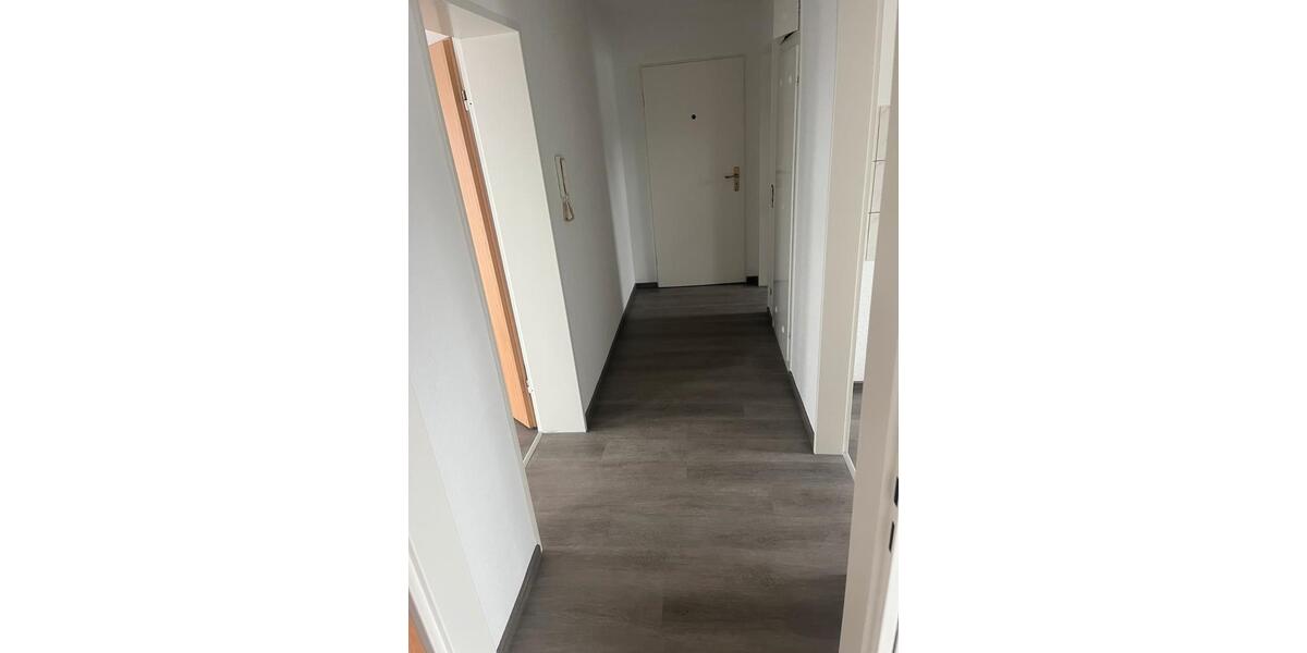 Dachgeschoßwohnung Neuwied - 2 Zimmer, 50 m&sup2;, 600&euro; | Angebot:25105774