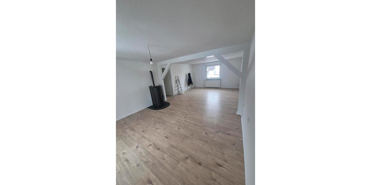 Etagenwohnung Alheim - 4 Zimmer, 95 m&sup2;, 725&euro; | Angebot:26235617