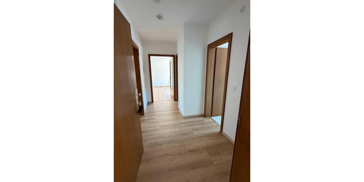 Etagenwohnung Holzminden - 3 Zimmer, 78 m&sup2;, 835&euro; | Angebot:26690122