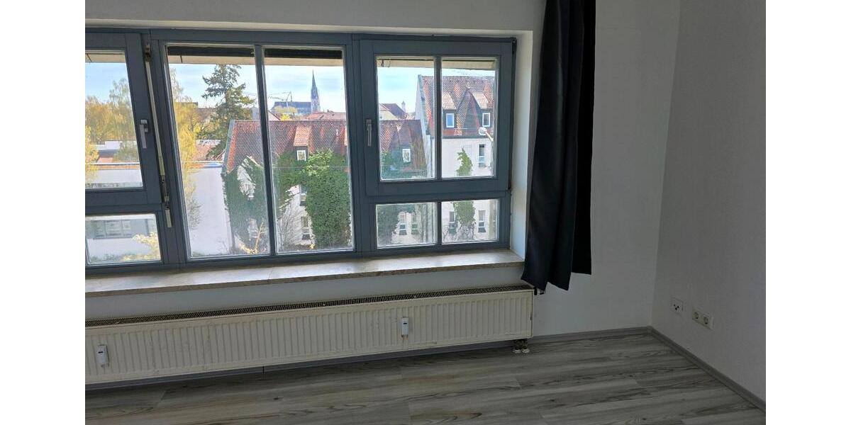 Dachgeschoßwohnung Regensburg Konradsiedlung - 1 Zimmer, 21 m&sup2;, 500&euro; | Angebot:26113341