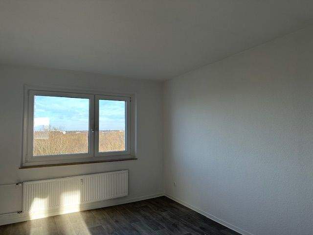 Etagenwohnung Kiel Mettenhof - 4 Zimmer, 106 m&sup2;, 1.030&euro; | Angebot:25725666