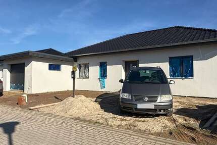 Haus Erxleben - 4 Zimmer, 115 m&sup2;, 1.450&euro; | Angebot:25353121