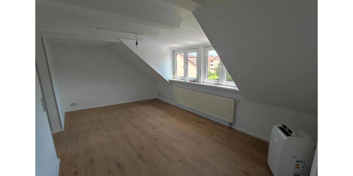 Dachgeschoßwohnung Nürnberg Gibitzenhof - 1 Zimmer, 34 m&sup2;, 540&euro; | Angebot:24346174