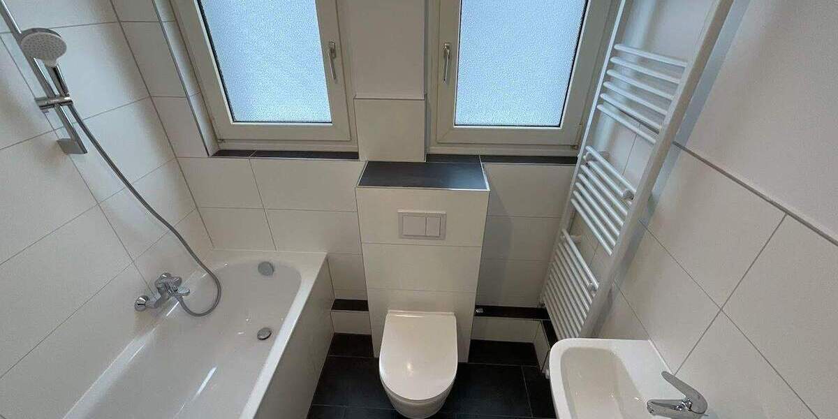 Etagenwohnung Düsseldorf Eller - 2 Zimmer, 57 m&sup2;, 912&euro; | Angebot:24677973