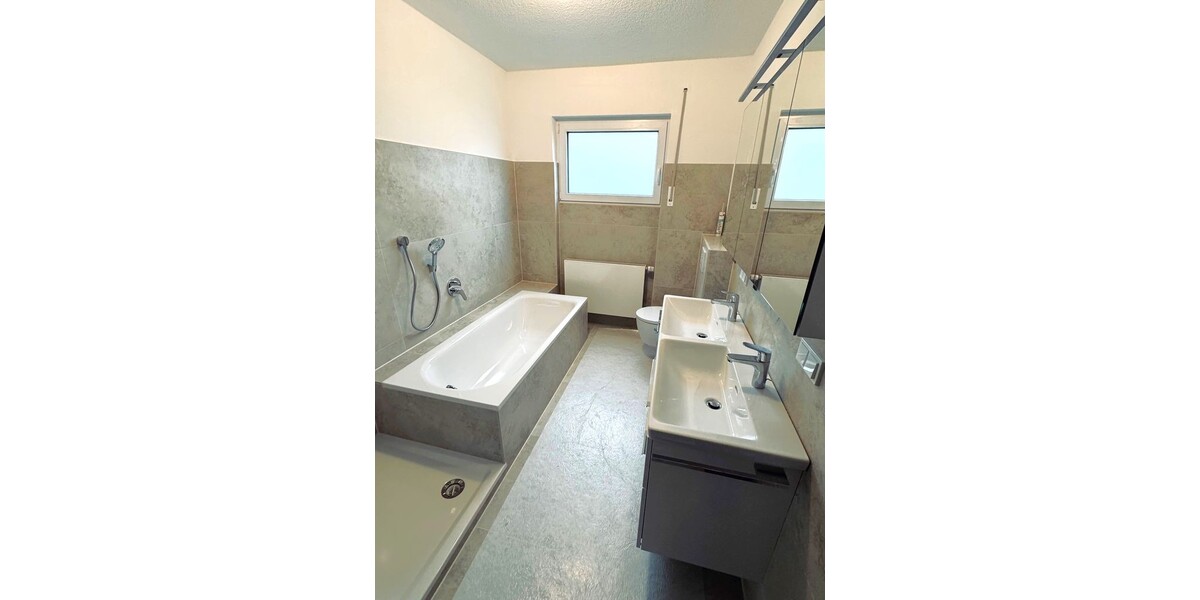 albero:) renovierte, lichtdurchflutete 4 Zimmer in ruhiger Anwohnerlage und kleiner Wohneinheit 4 zimmer