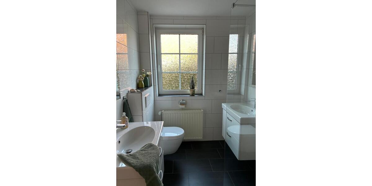 Erdgeschoßwohnung Schortens - 3 Zimmer, 95 m&sup2;, 1.500&euro; | Angebot:26047003