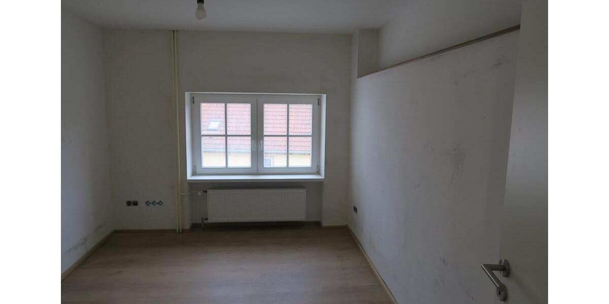 Einfamilienhaus Tawern - 9 Zimmer, 192 m&sup2;, 2.015&euro; | Angebot:25894625