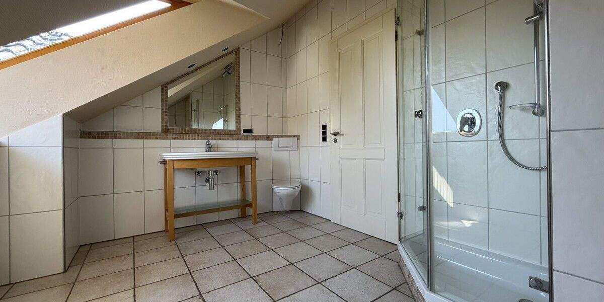 Etagenwohnung Crailsheim - 3 Zimmer, 135 m&sup2;, 1.200&euro; | Angebot:24482220