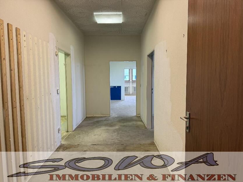 Wohnhaus mit Innenpool und Sauna in einer guten Lage in Gaimersheim, mit Gewerbefläche - Ein Objekt von Ihrem Immobilienpartner SOWA Immobilien und Finanzen 1 zimmer