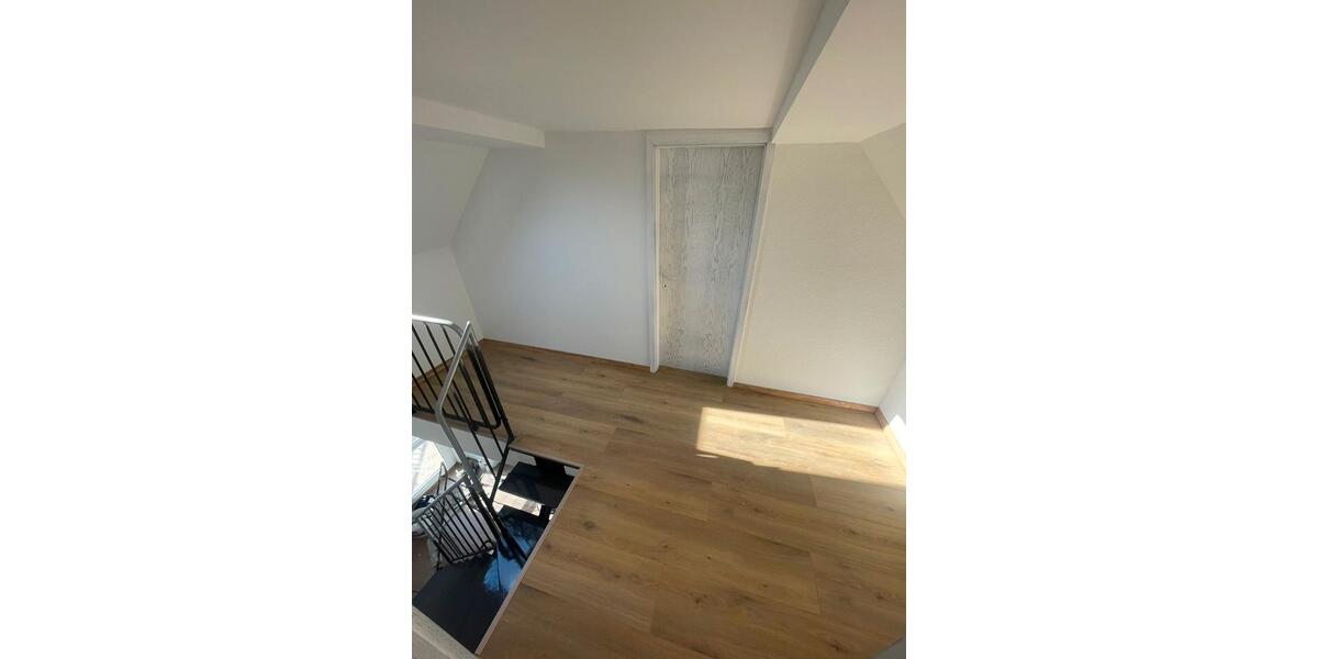 Etagenwohnung Drei Gleichen - 3 Zimmer, 110 m&sup2;, 845&euro; | Angebot:26349774