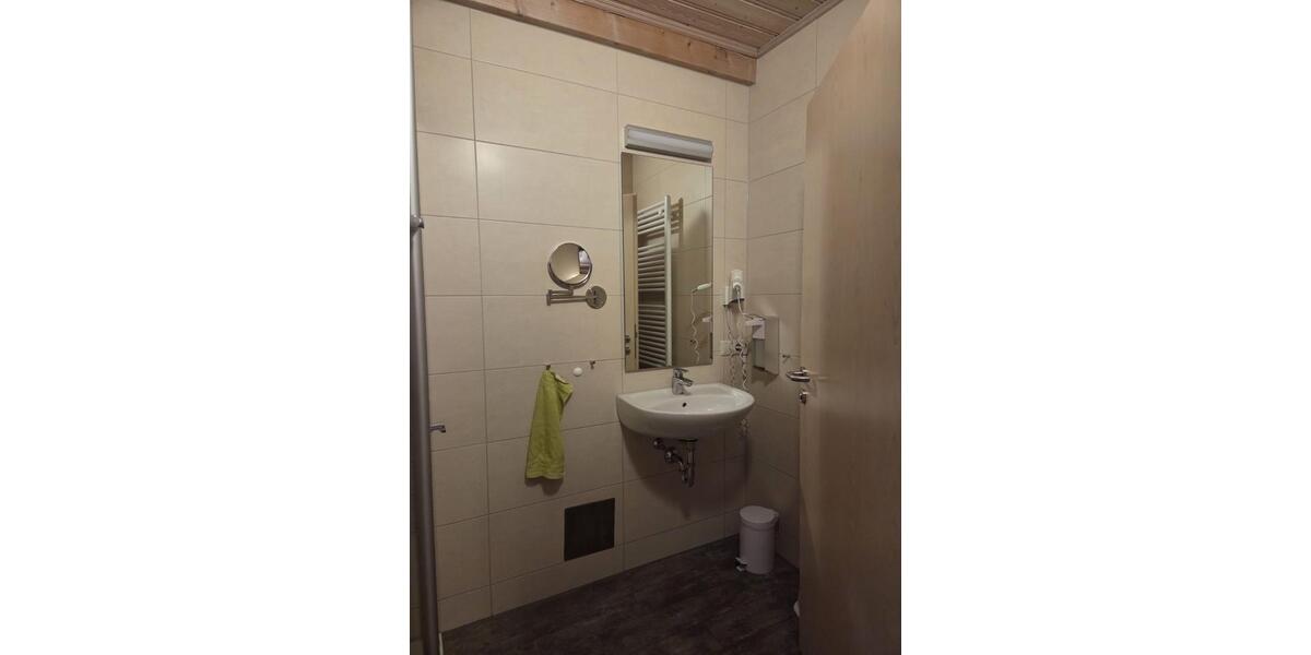 Etagenwohnung Ochsenhausen - 3 Zimmer, 70 m&sup2;, 770&euro; | Angebot:25838306