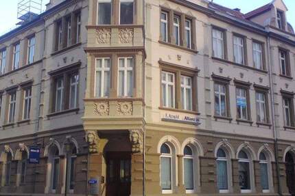 +++ Helle 3 -Zimmer Wohnung am Markt von Kahla zu vermieten +++ 3 zimmer