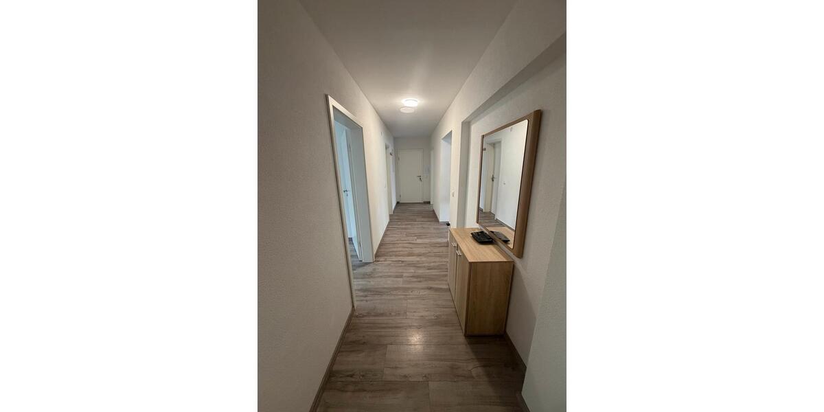 Erdgeschoßwohnung Sinsheim - 4 Zimmer, 107 m&sup2;, 1.500&euro; | Angebot:26462082