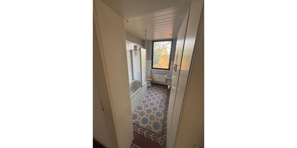 Etagenwohnung Siegen Eiserfeld - 2 Zimmer, 90 m&sup2;, 700&euro; | Angebot:25625241