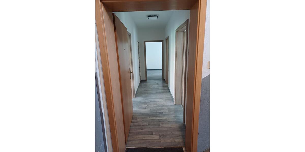 Etagenwohnung Waldmünchen - 4 Zimmer, 92 m&sup2;, 1.100&euro; | Angebot:26040534