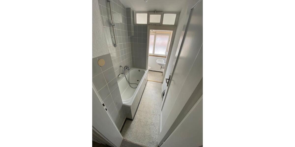 2 Zimmer Wohnung, renoviert, Stuttgart-Mühlhausen 2 zimmer