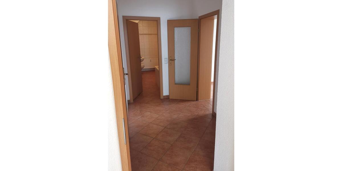 Etagenwohnung Mittweida - 3 Zimmer, 75 m&sup2;, 520&euro; | Angebot:25319793
