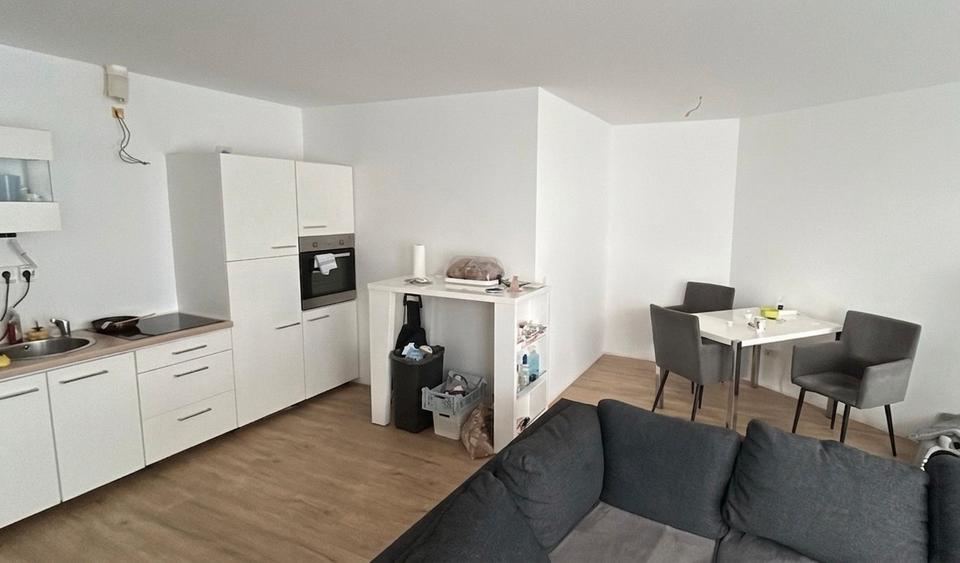 Etagenwohnung Duisburg Mittelmeiderich - 4 Zimmer, 93 m&sup2;, 1.150&euro; | Angebot:26652868