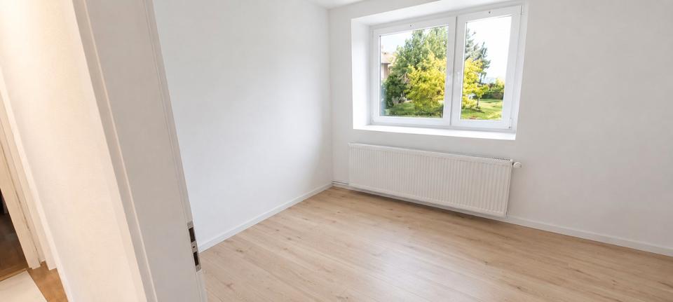 Erdgeschoßwohnung Ebersbach - 4 Zimmer, 70 m&sup2;, 450&euro; | Angebot:26672100